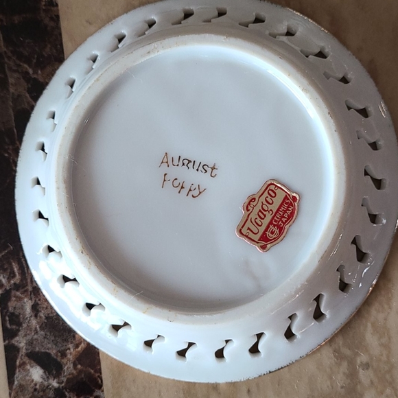 Iridescent Decorative Miniature Bowls (3) - Picture 7 of 7